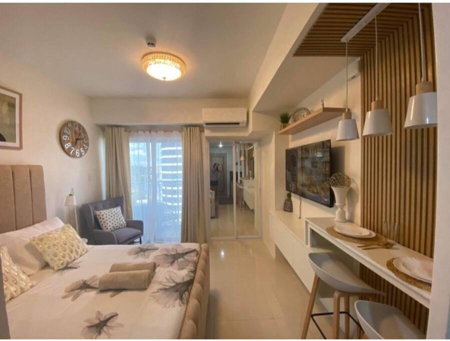 Inspiria - Chrystelle Staycation Apartment Davao