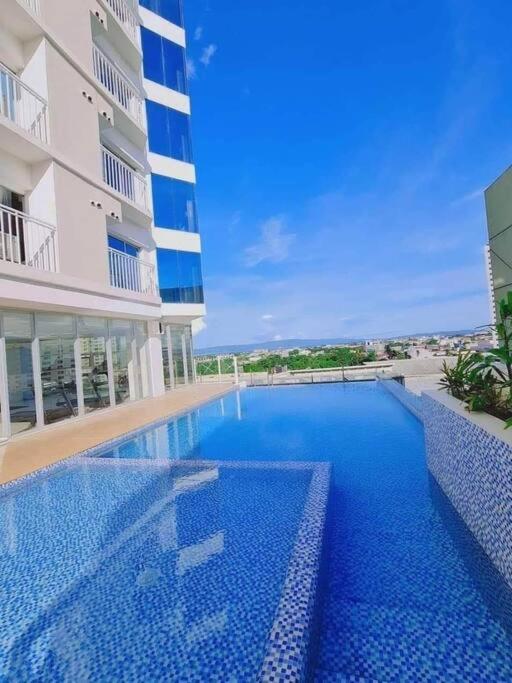 Inspiria - Chrystelle Staycation Apartment *